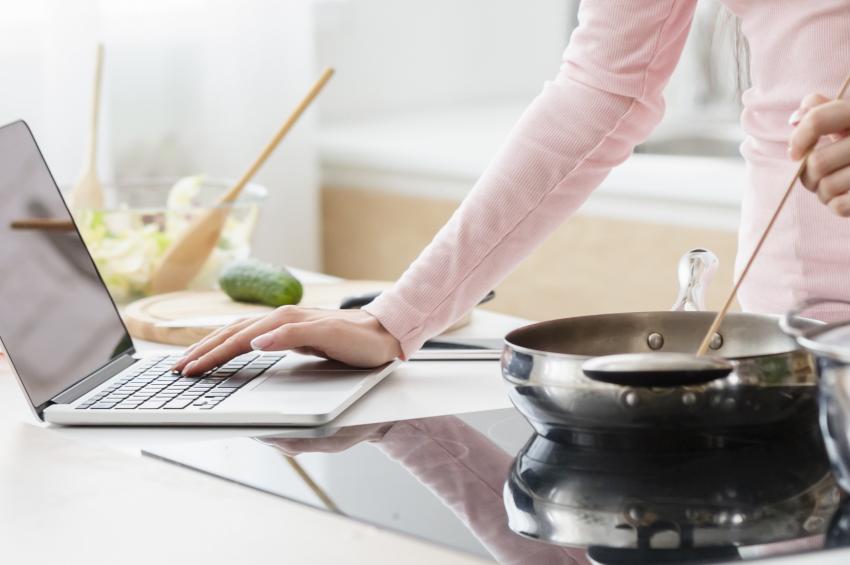 banner of An Online Culinary Class Could Spice Up Your Meal Creation (lifetimespro)